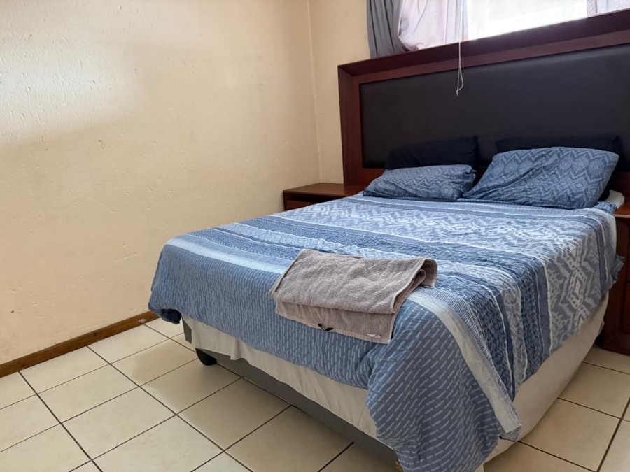 2 Bedroom Property for Sale in Rustenburg Central North West